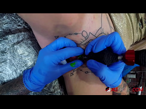 ❤️ Sully Savage mai tsananin jarfa ta yi tattoo a kan kwarin ta ❤️ a batsa% ha.pornoreino-com.ru